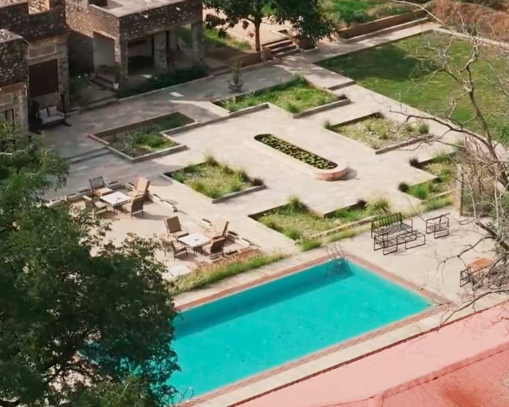 Book luxurious heritage hotel in jawaii | Luxury jungle lodge in pali